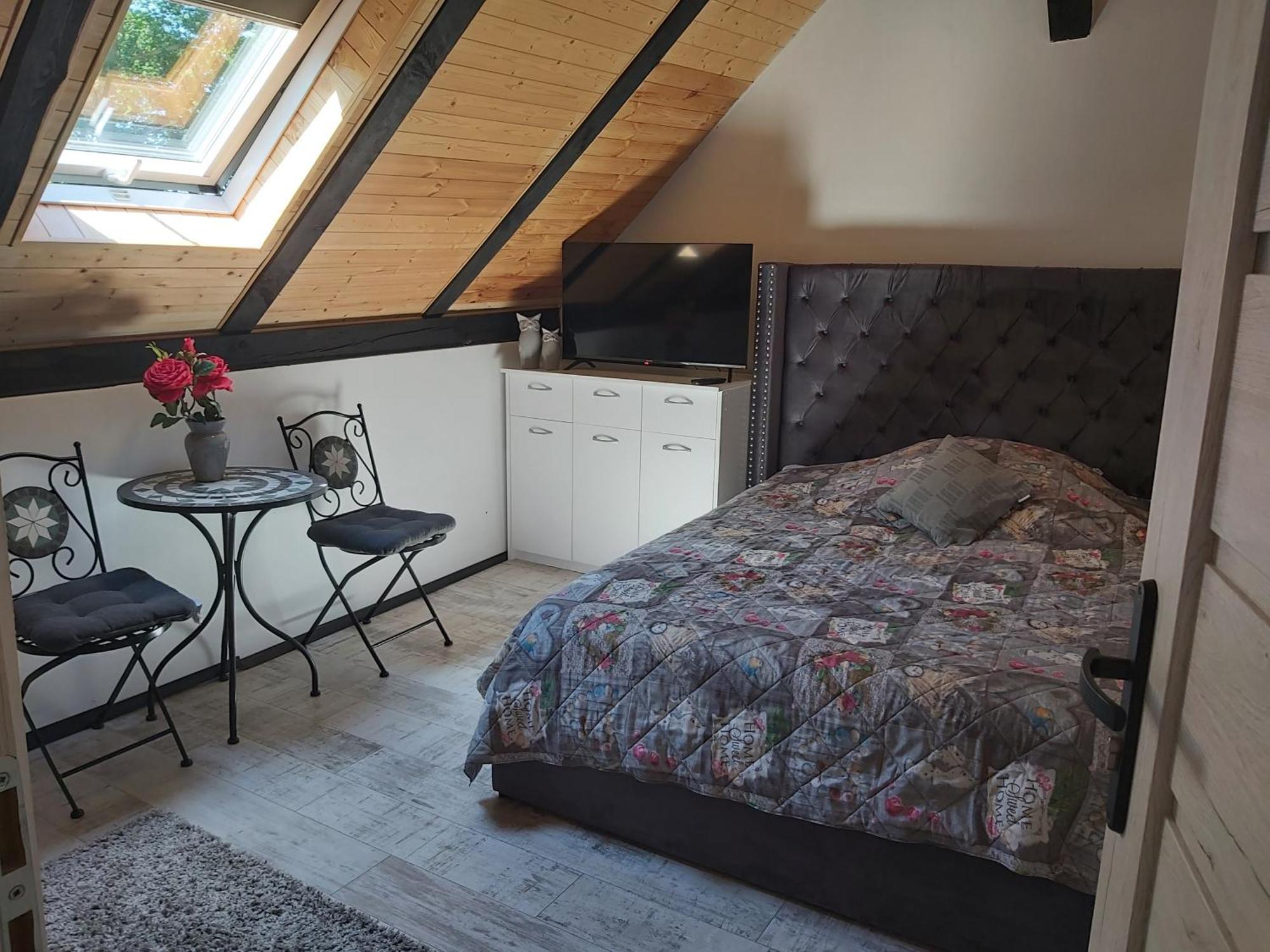Domek U Szajnosi Villa Boguslawiec Exteriör bild